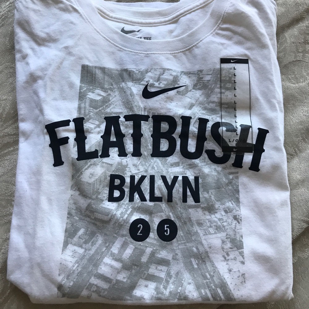 nike tshirt